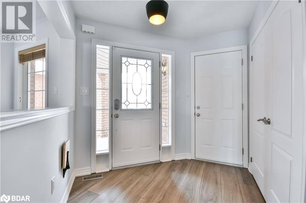 Barrie, ON L4N0H1,51 CATHERINE Drive