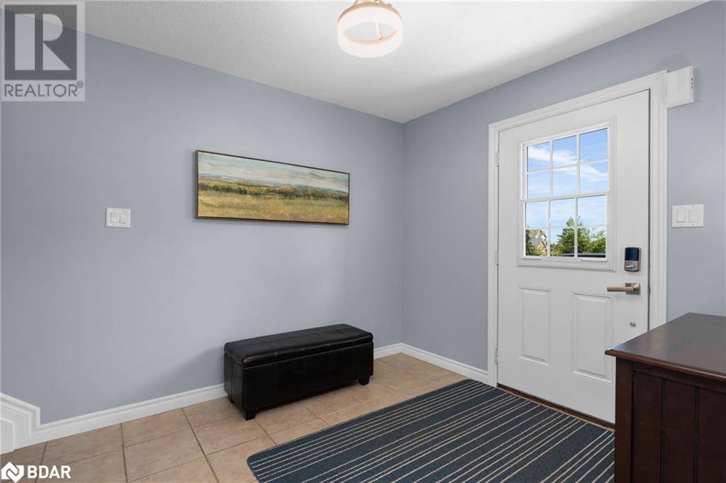 Oro-medonte, ON L0K1E0,8 ASH COURT Court