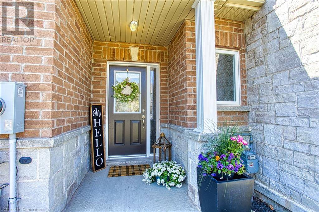 Stoney Creek, ON L8E0J8,42 PINOT Crescent