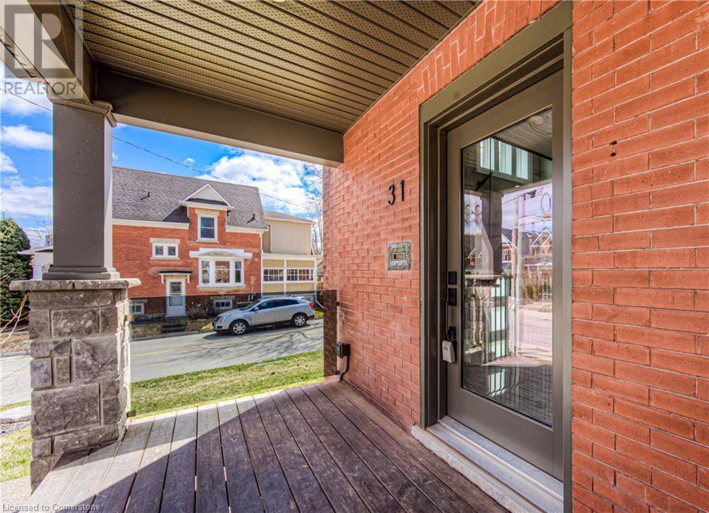 Kitchener, ON N2H3T4,31 DEKAY Street