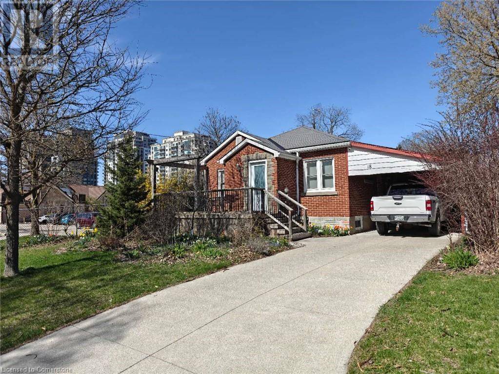 Waterloo, ON N2L2E1,18 DUNBAR Road S