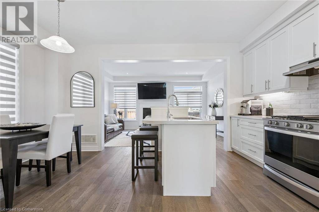 Oakville, ON L6M5J9,3313 JACOB Way