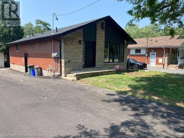 Hamilton, ON L9C5G4,258 WEST 31ST ST #2