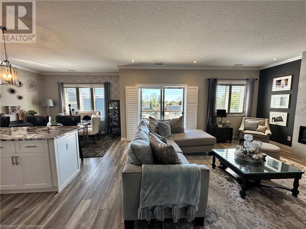 Dunnville, ON N1A0B5,111 SOUTH CAYUGA ST East #25