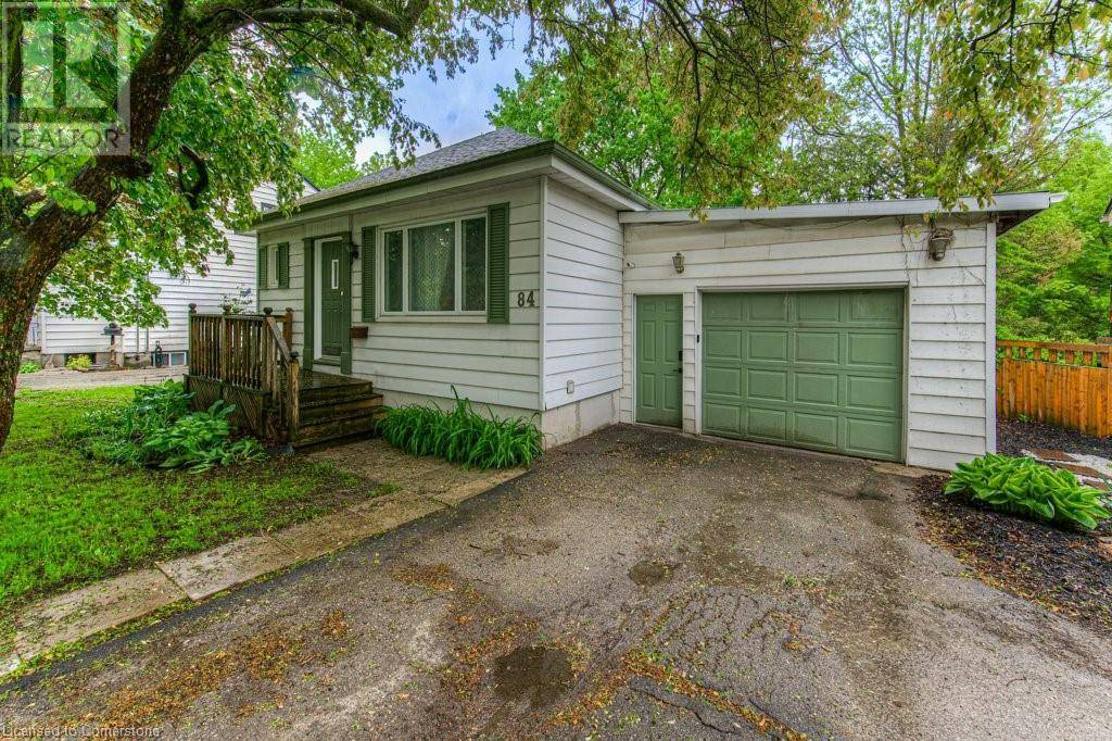 Woodstock, ON N4S3P8,84 CEDAR Street
