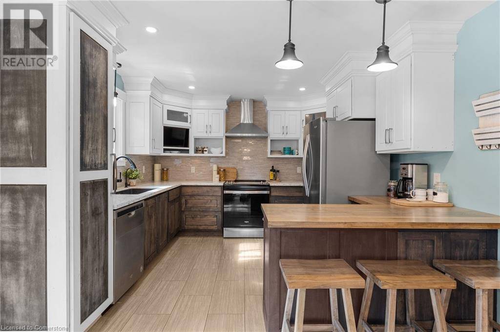 Innisfil, ON L9S3V2,2648 WILSON Place