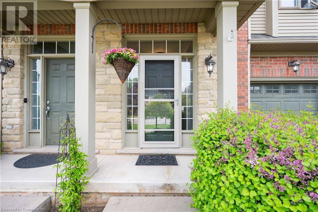 Burlington, ON L7L7J2,5196 DRYDEN Avenue