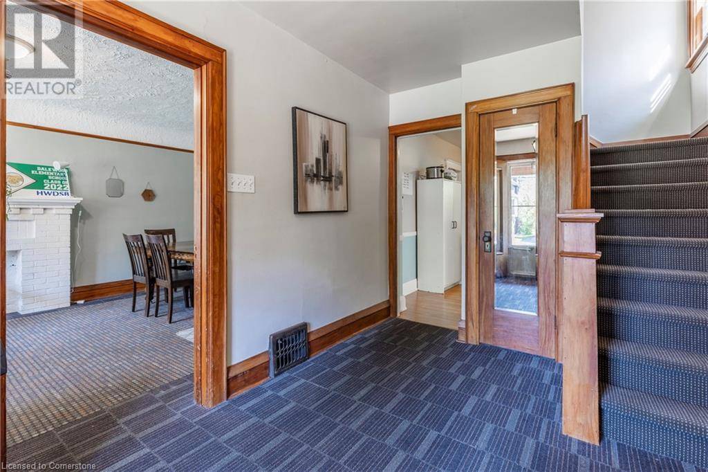 Hamilton, ON L8S4B6,44 DALEWOOD Crescent