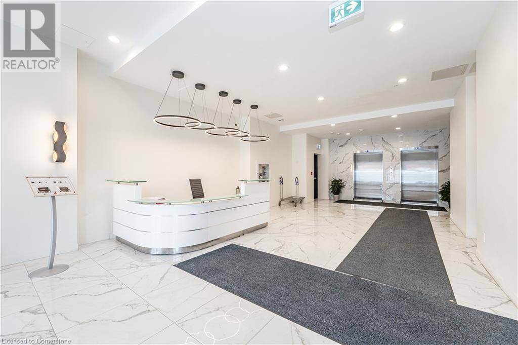 Waterloo, ON N2J0E9,128 KING ST North #1205
