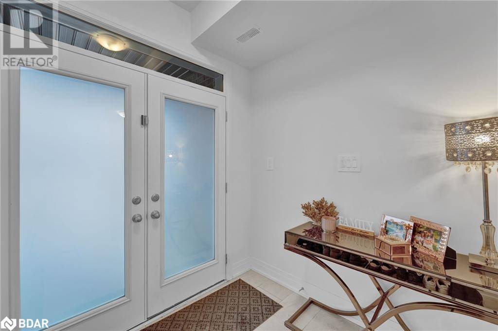 Barrie, ON L9J0J3,25 PADDINGTON Grove