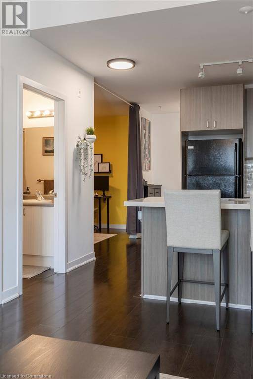 Hamilton, ON L8P0B9,85 ROBINSON ST #1010