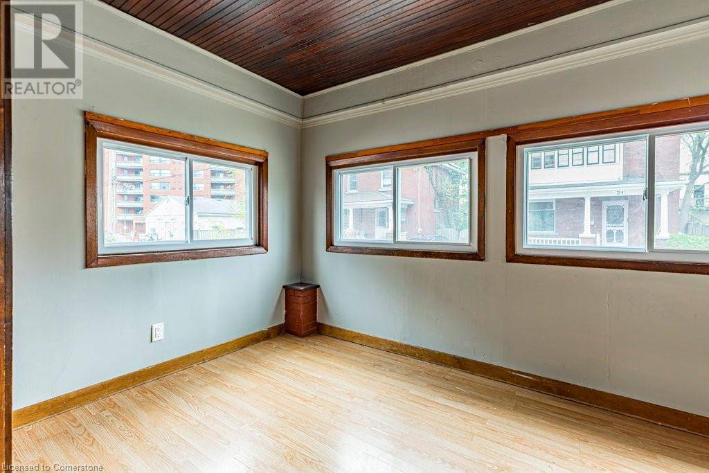 Welland, ON L3B4B2,23 AVENUE Place