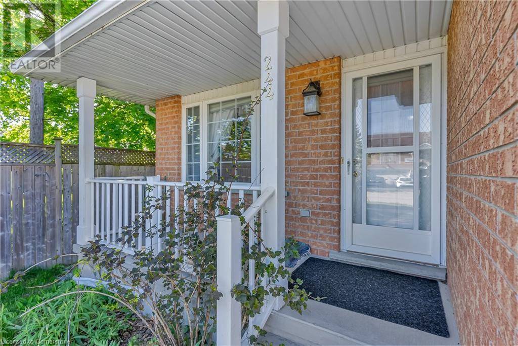 Kitchener, ON N2N2W9,244 NEWBURY Drive