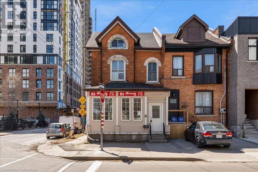 Hamilton, ON L8R1N7,123 MARKET Street