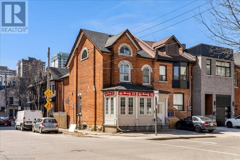 Hamilton, ON L8R1N7,123 MARKET Street