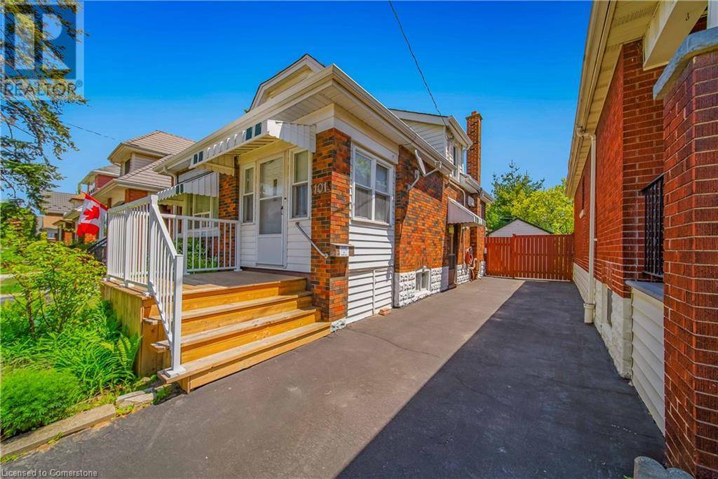 Hamilton, ON L8K2M9,101 HOUGHTON Avenue S
