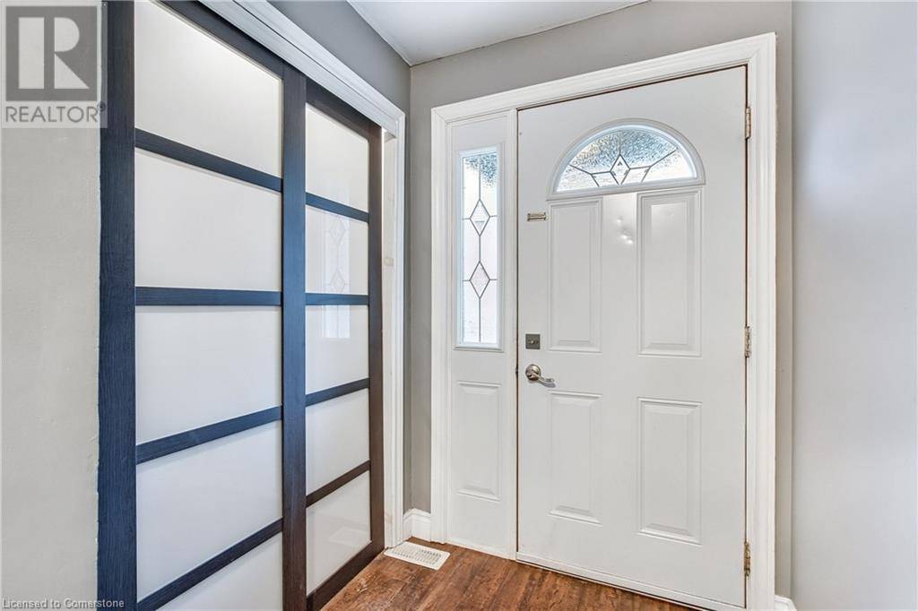 Dundas, ON L9H5G9,23 WATSONS LN #2