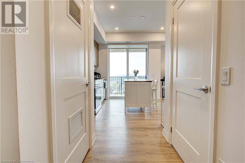 Waterloo, ON N2V0H4,101 GOLDEN EAGLE RD #615