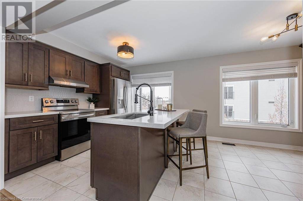 Cambridge, ON N3H0C8,395 LINDEN DR #2