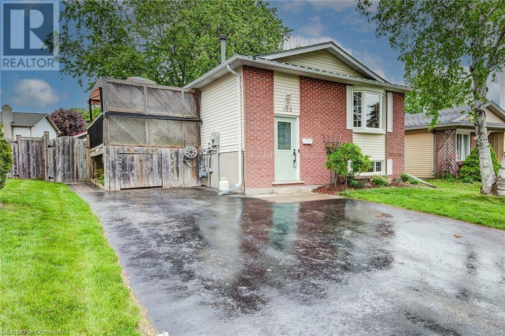Kitchener, ON N2N1X7,102 SUGAR MAPLE Street