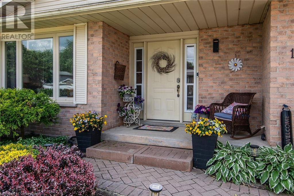 Elmira, ON N3B3J1,19 EAGLE Drive