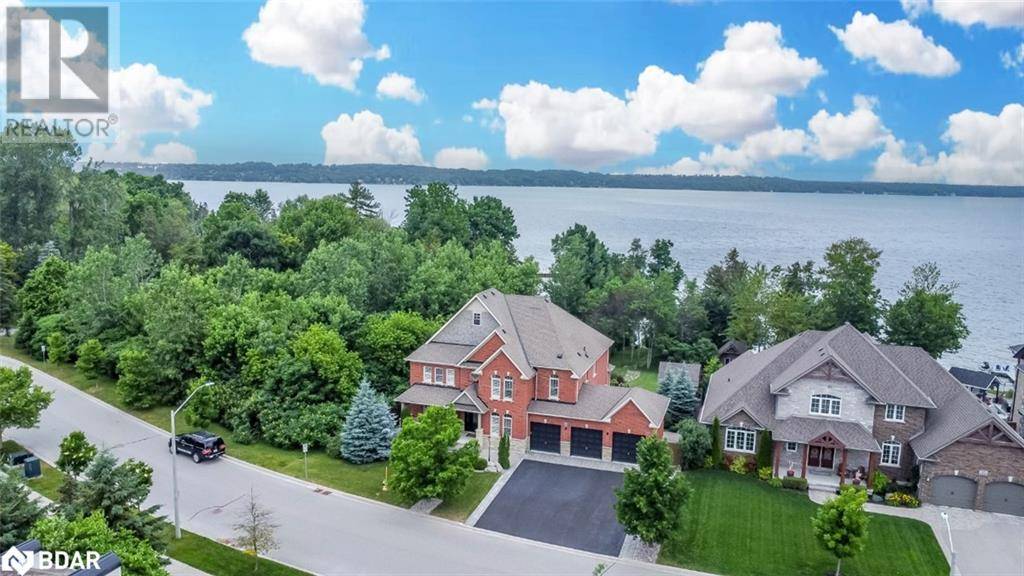 Barrie, ON L4N6M3,30 PLUNKETT Court