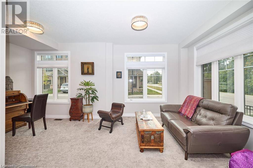 Stoney Creek, ON L8E5H6,288 GLOVER RD #1