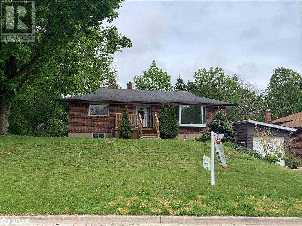 Barrie, ON L4N1Y6,105 ECCLES Street N