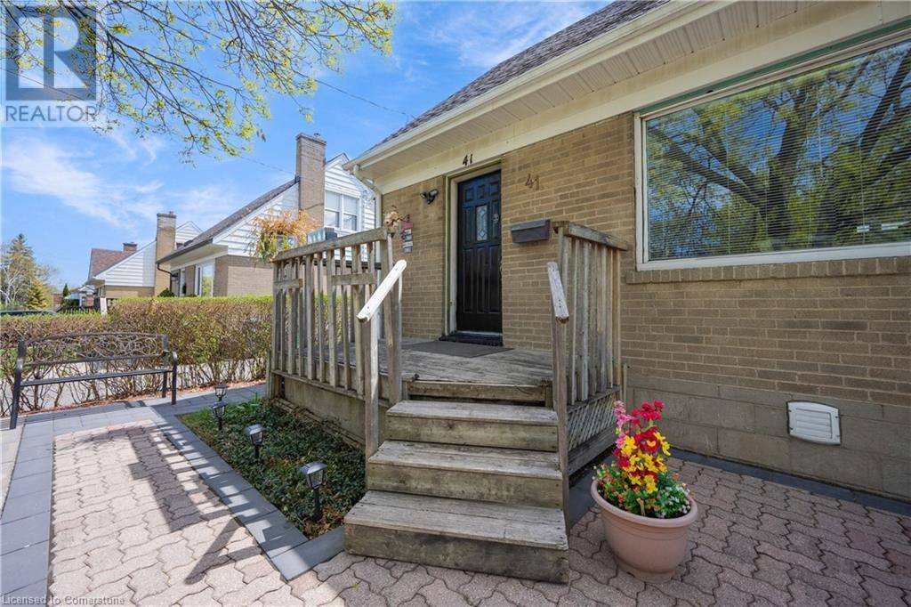 Brampton, ON L6V1J1,41 MCCAUL Street
