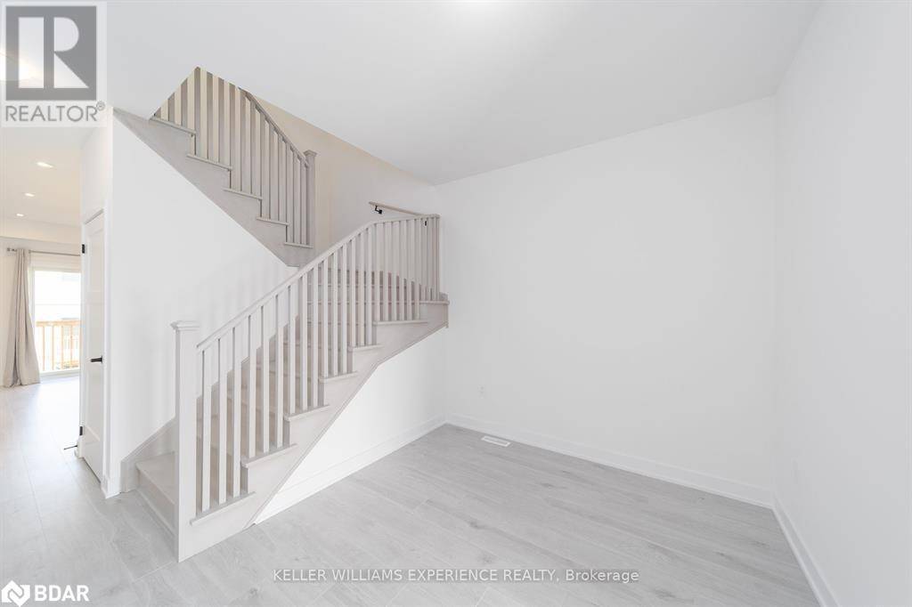 Barrie, ON L9J0V1,234 PRINCE WILLIAM Way