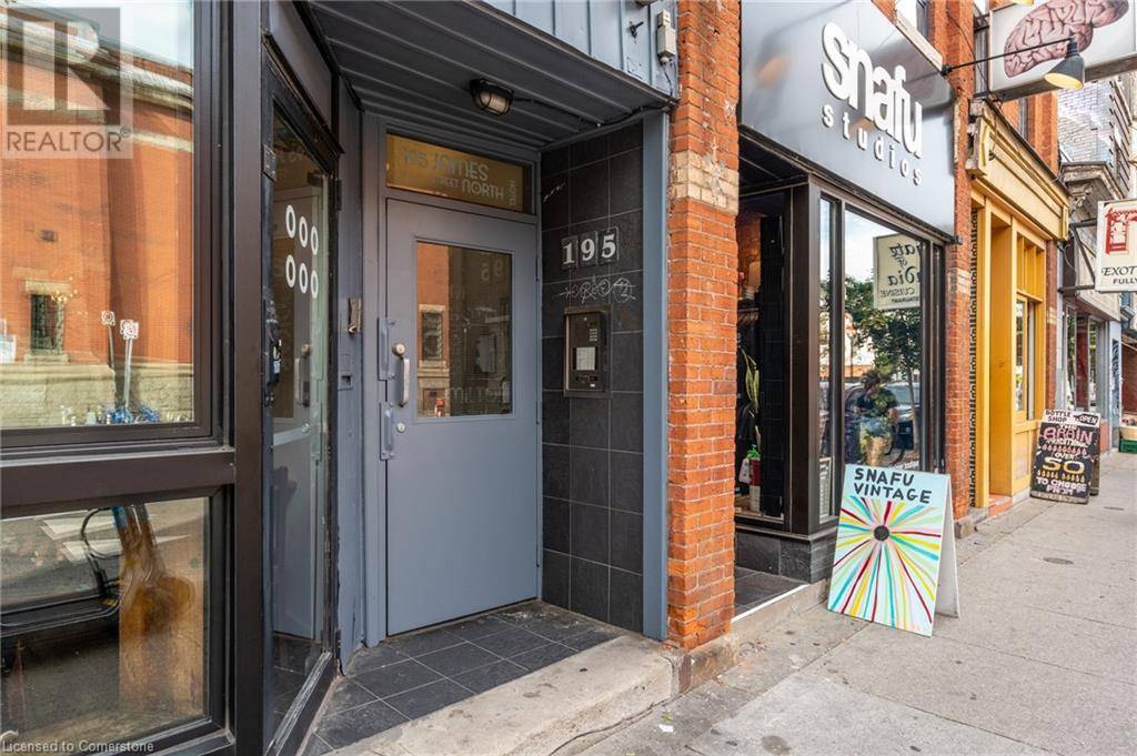 Hamilton, ON L8R2L2,197 JAMES Street N