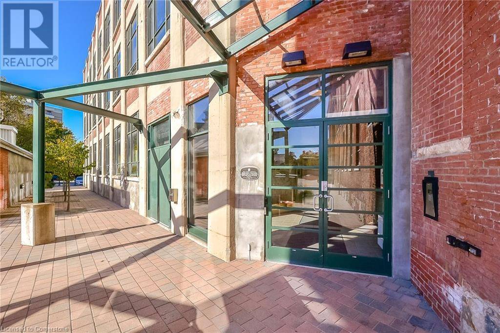 Guelph, ON N1E7K1,26 ONTARIO ST #326
