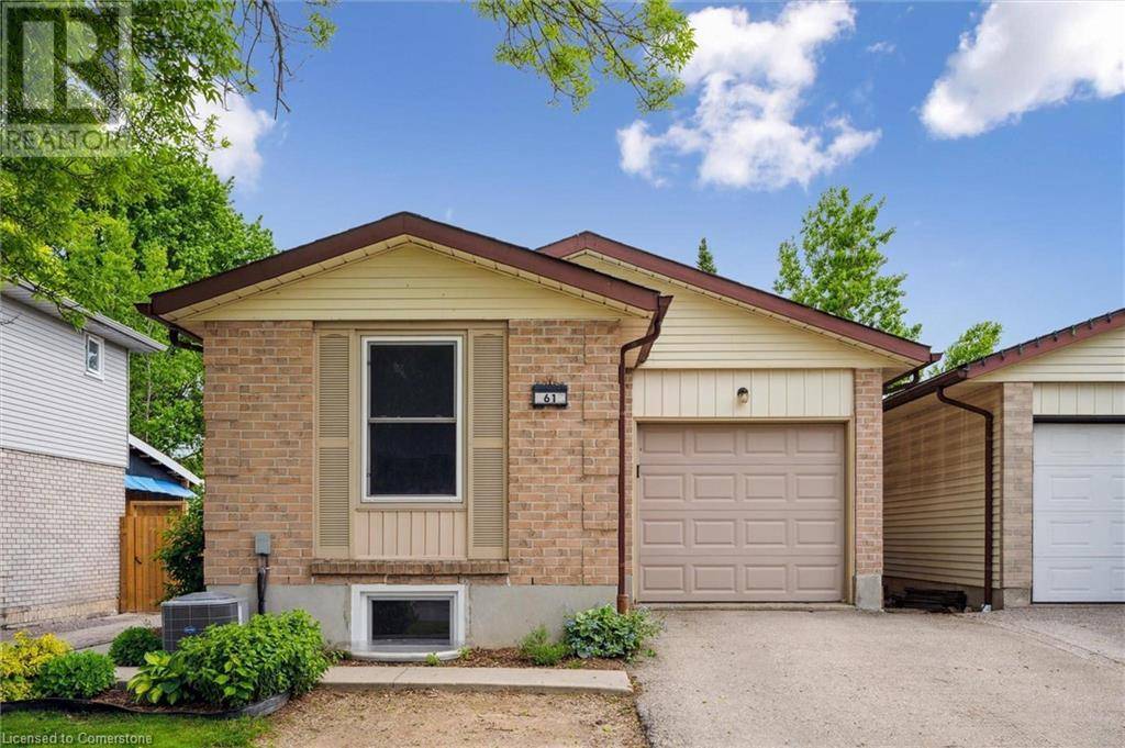 Guelph, ON N1E6P9,61 LEACOCK Avenue