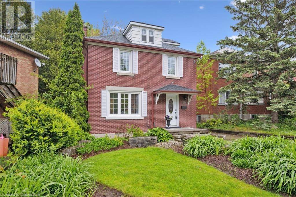 Waterloo, ON N2J1X6,162 MOORE Street S