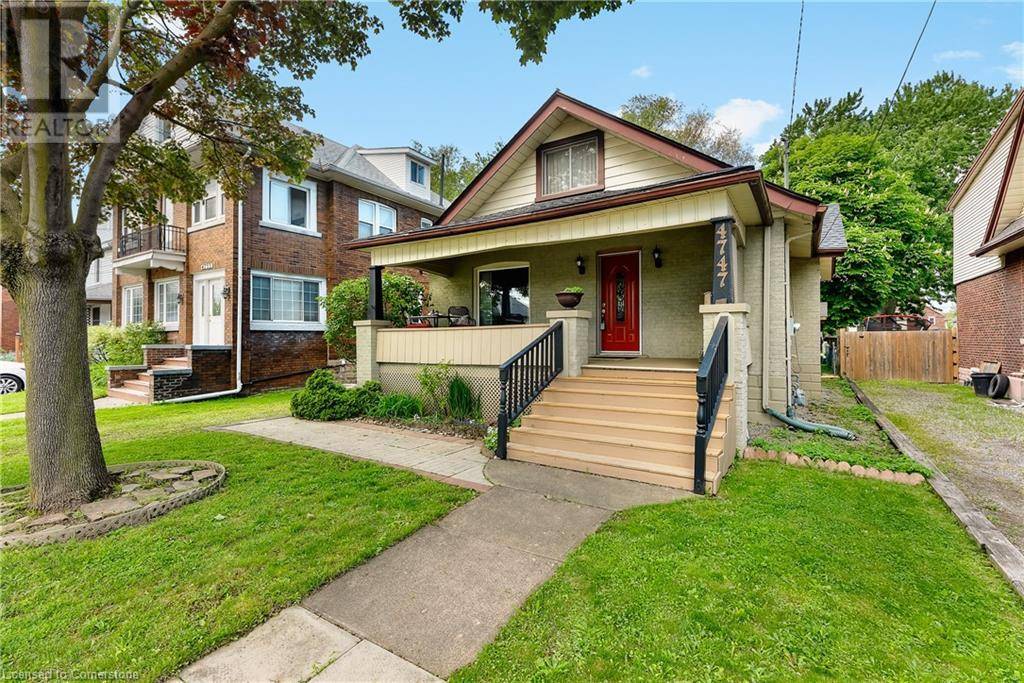 Niagara Falls, ON L2E4L7,4747 THIRD Avenue