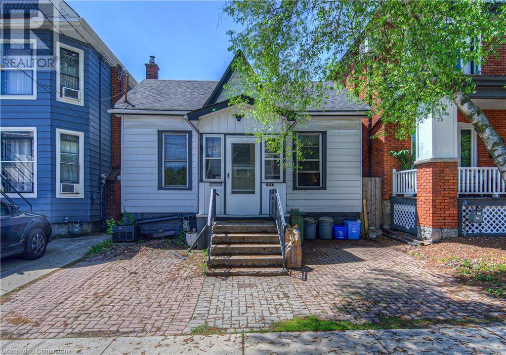 Hamilton, ON L8P1S6,345 HUNTER Street W