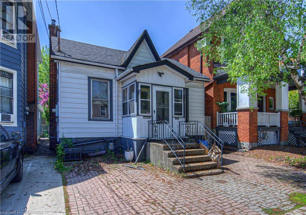 Hamilton, ON L8P1S6,345 HUNTER Street W