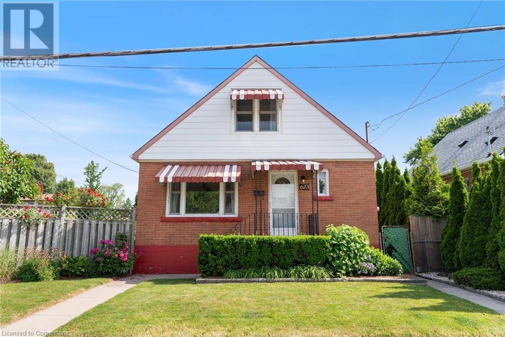 Hamilton, ON L8V1L8,623 QUEENSDALE Avenue E