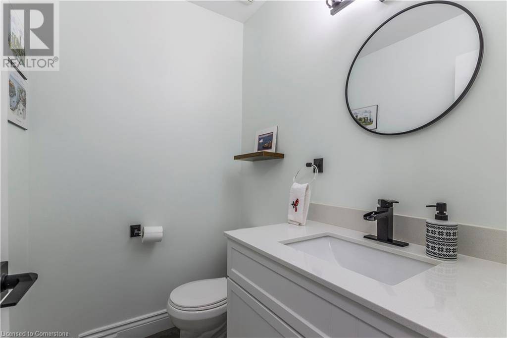 Waterloo, ON N2K3R5,425 KINGSCOURT DR #4