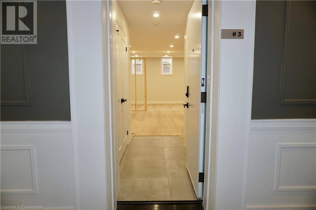 Hamilton, ON L8L2Z5,588 BARTON ST East #3