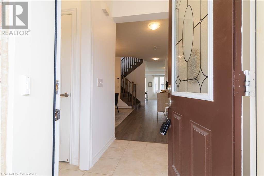 Milton, ON L9E1H2,1545 CHRETIEN Street