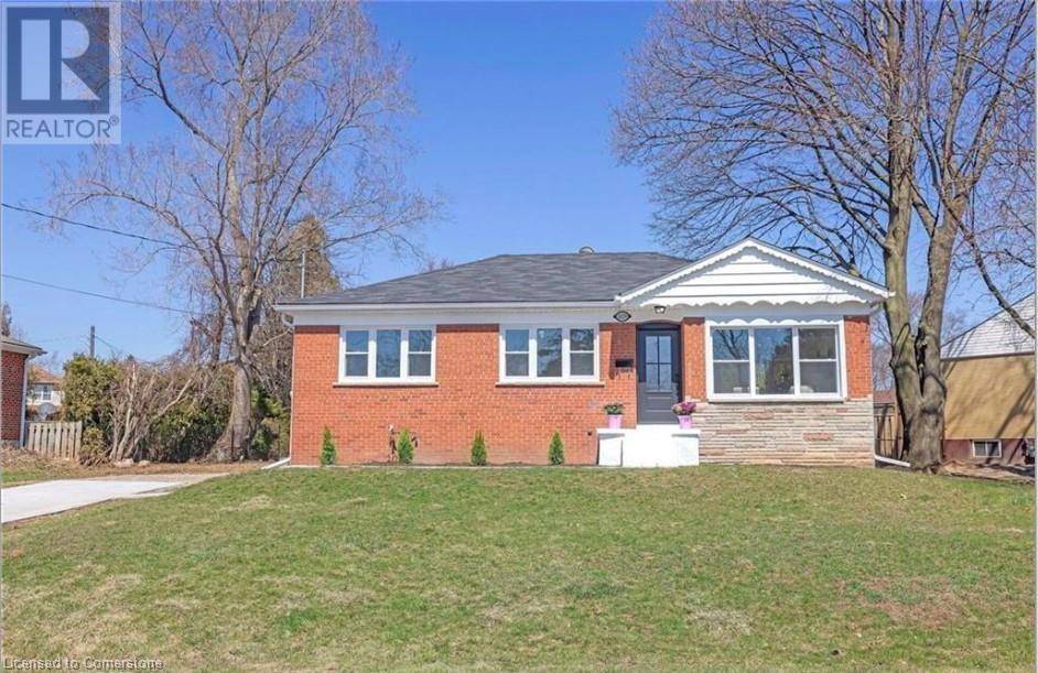 Burlington, ON L7T3R4,1029 SHEPHERDS DR #MAIN