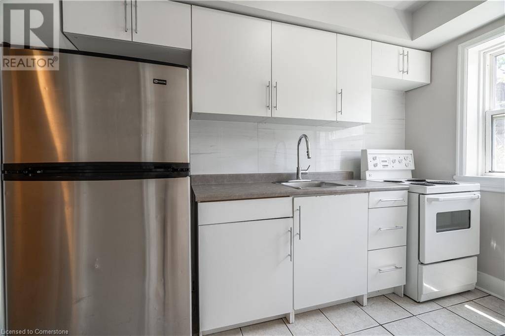 Hamilton, ON L8N1W4,3 WEBBER AVE #1