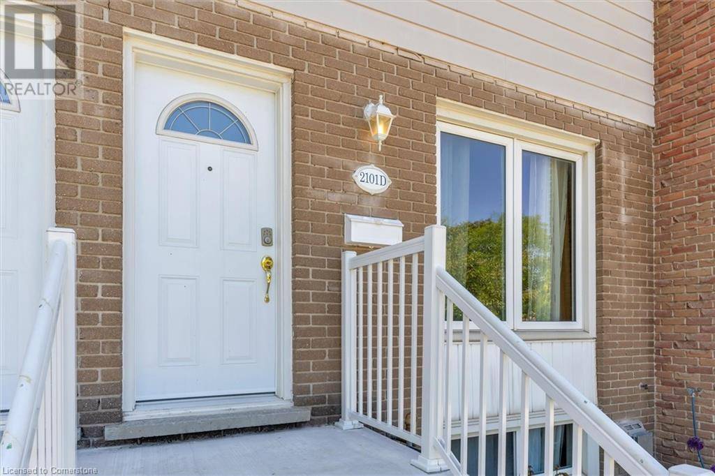 Burlington, ON L7P2A5,2101 MEADOWBROOK RD #D