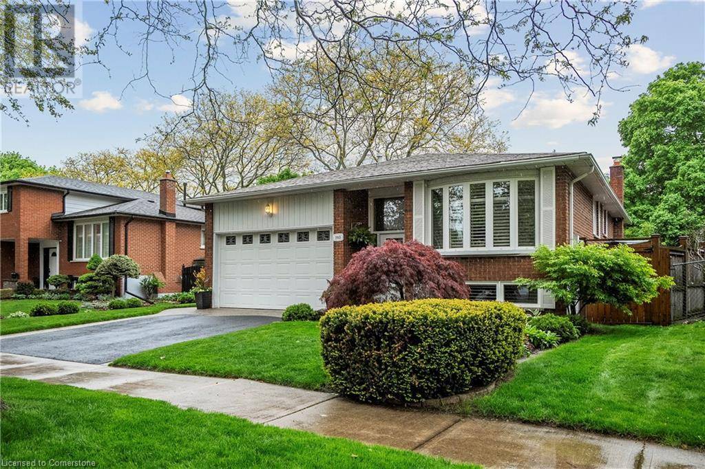 Burlington, ON L7T4C6,1045 DOWLAND Crescent