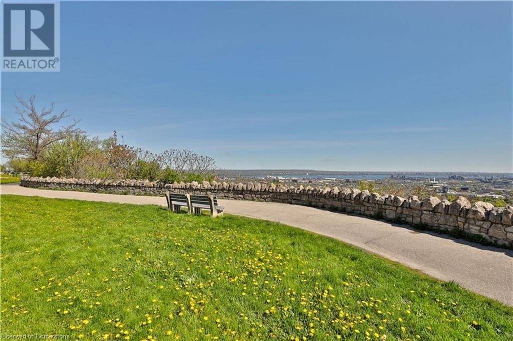 Hamilton, ON L8V3Y6,5 EAST 36TH ST #205C