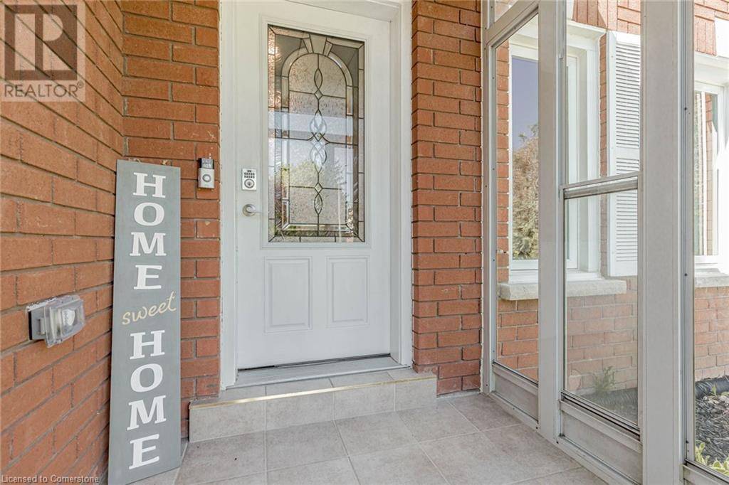 Waterdown, ON L8B0H5,33 MEAGHAN Street