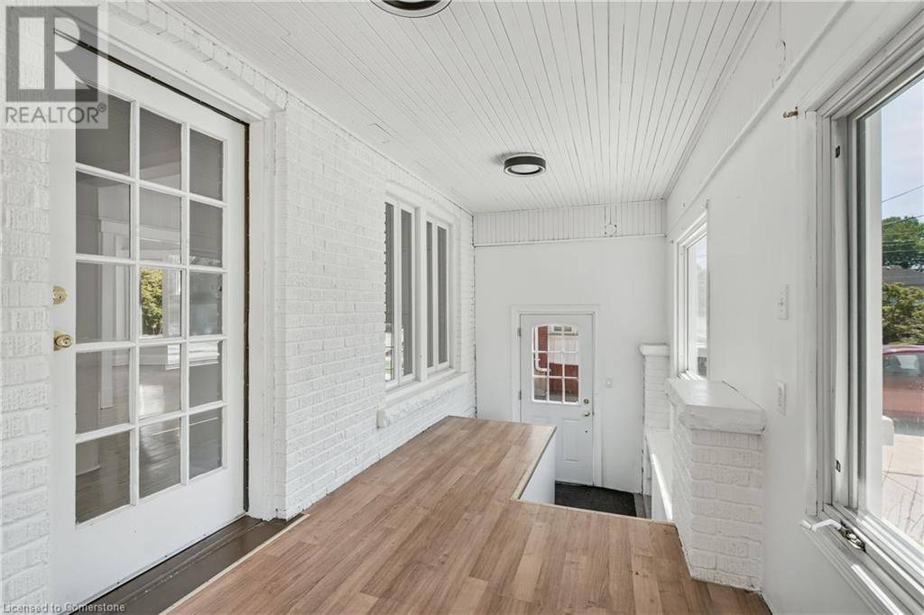 Niagara Falls, ON L2E1Z9,4989 WILLMOTT Street