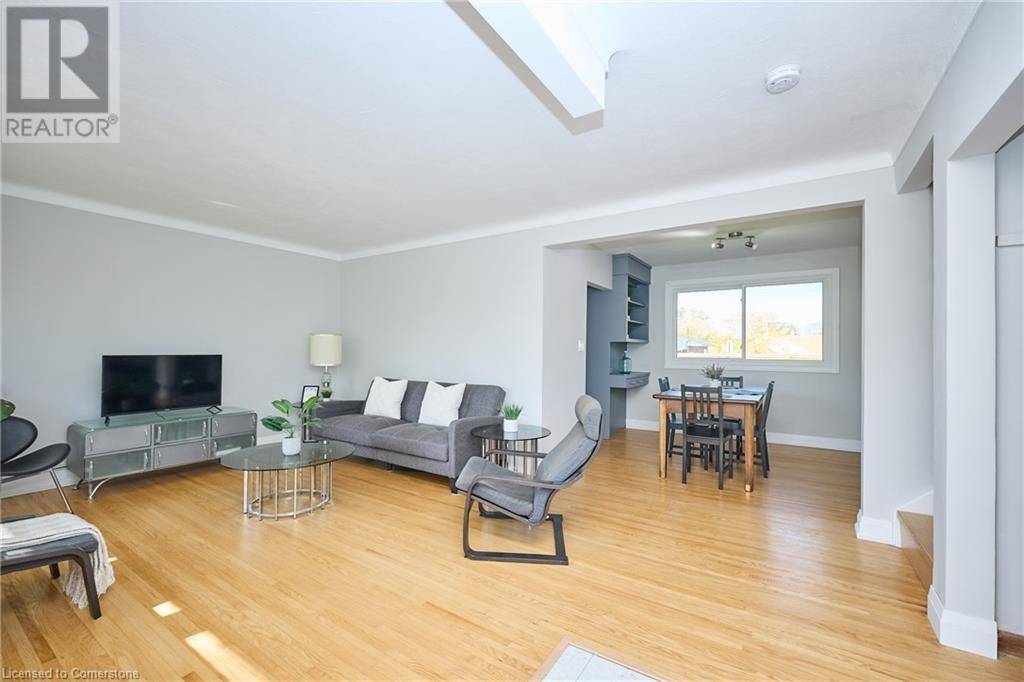 St. Catharines, ON L2T2W2,19 CLEARVIEW Heights