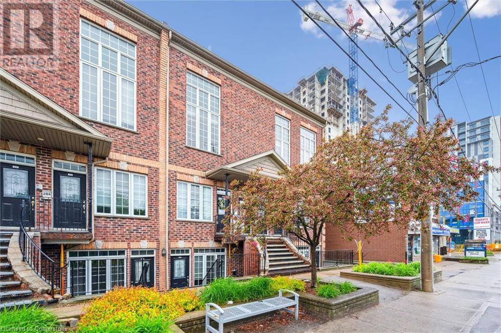 Kitchener, ON N2G2L9,555 KING ST East #307